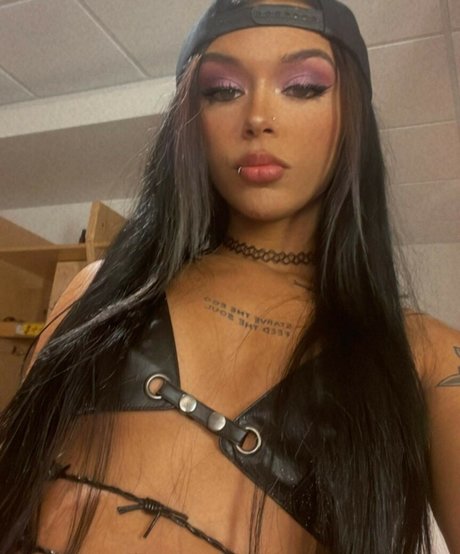 Cora Jade ホットなポルノスター 写真