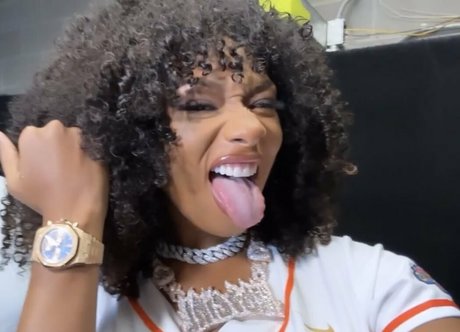 Megan Thee Stallion 裸のスター 写真
