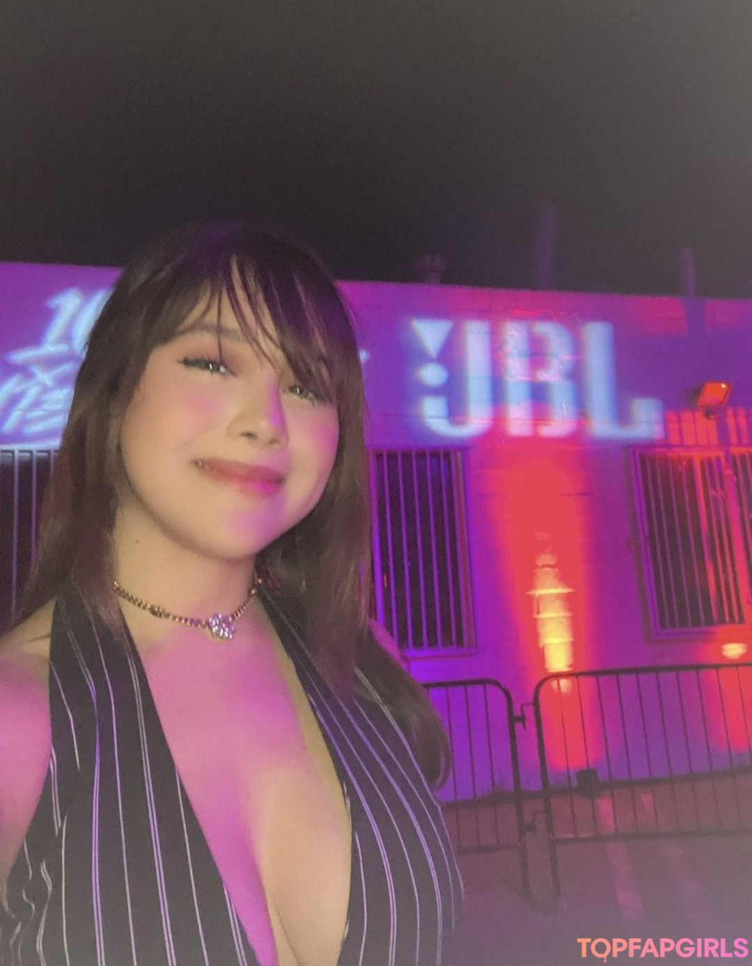 痩せたティーンの巨乳OnlyFans ホットポルノ ギャラリー