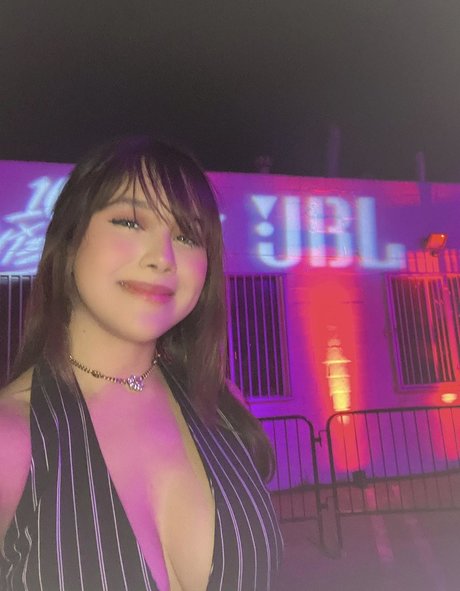痩せたティーンの巨乳OnlyFans ホットポルノ ギャラリー