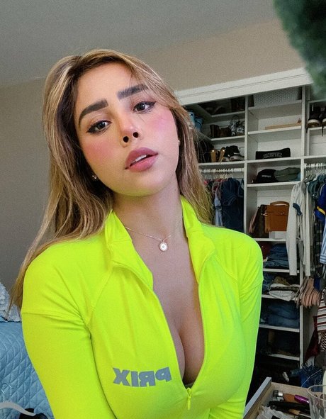 Neekolul トップ女優 写真