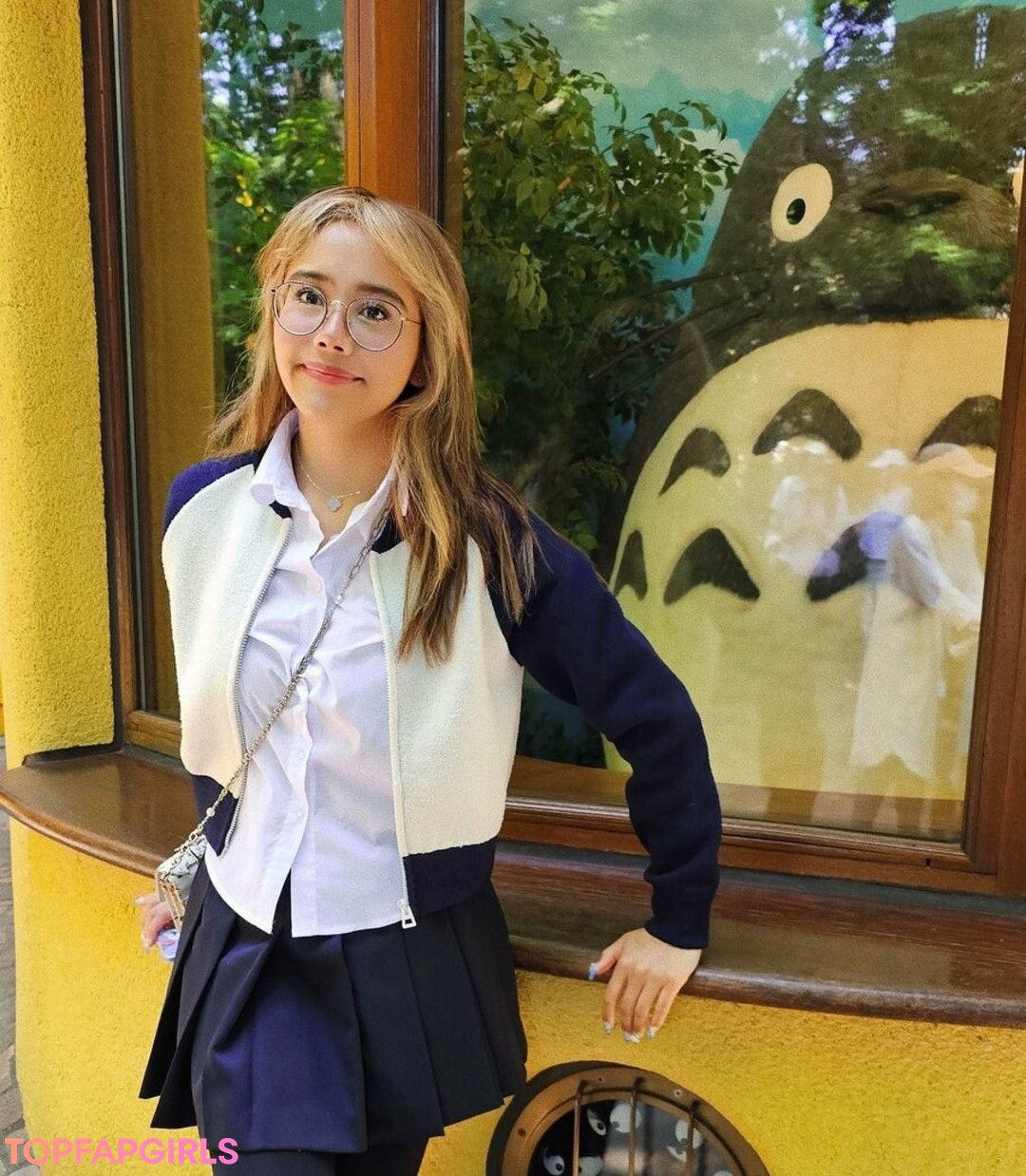 若い無料のOnlyFans セクシー裸 写真