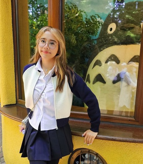 若い無料のOnlyFans セクシー裸 写真