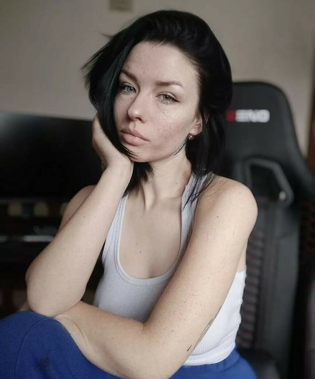 innervus セクシーなスター 写真