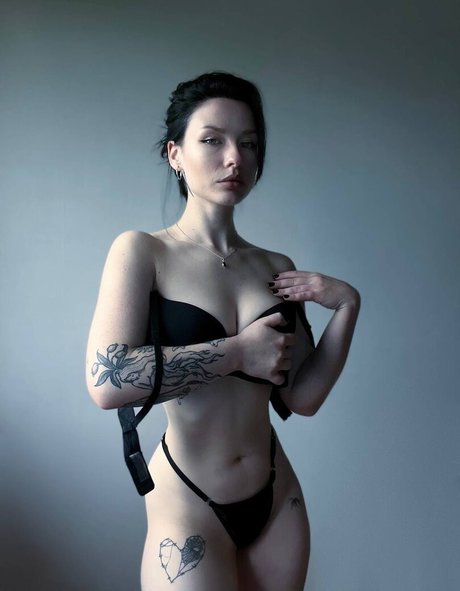 innervus 素敵なポルノスター 画像