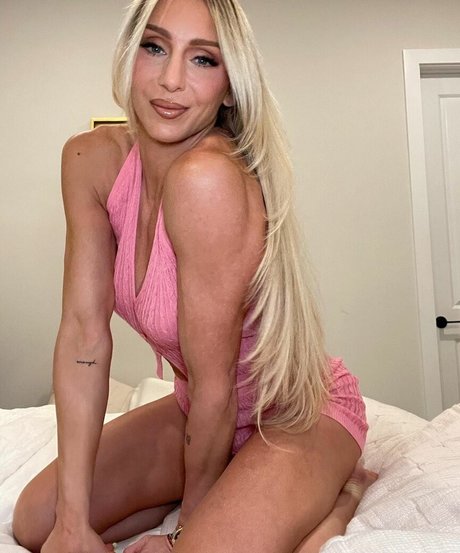 Charlotte Flair ホット女優 写真