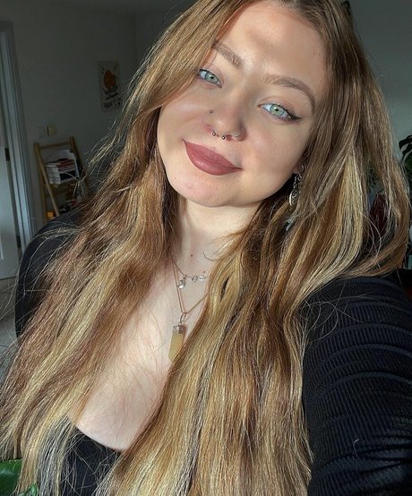Isabella Dorta エロティックなスター 写真