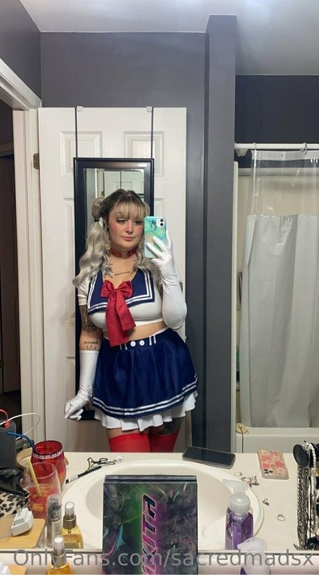 sacredmadsx セクシーモデル 画像