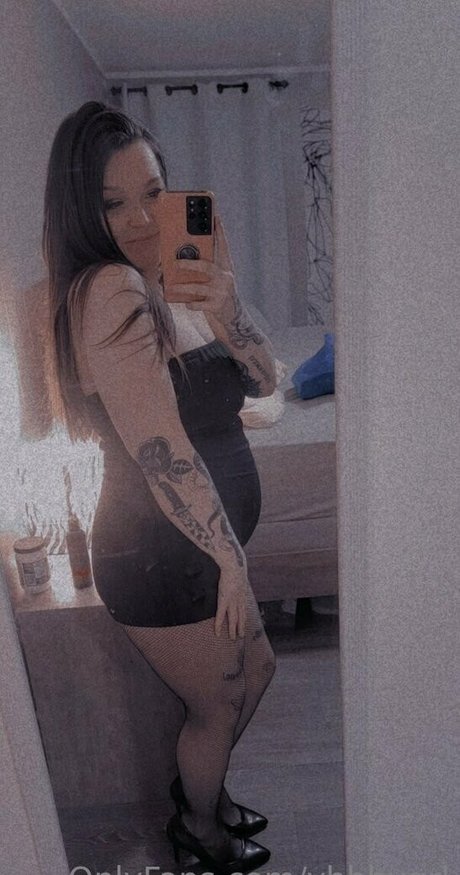 yhbbygrl ホットスター 画像