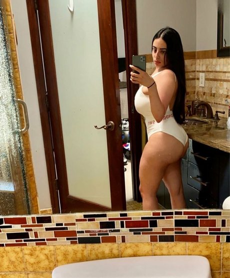 Alexa Attias ポルノスター HD 画像