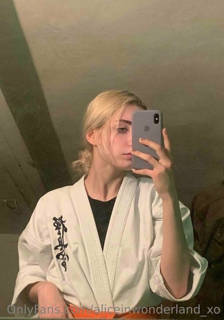 aliceinwonderland xo 完璧な女優 画像