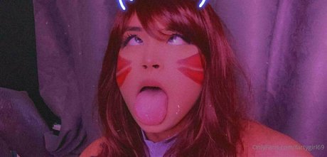 aeluin ヌードスター 画像