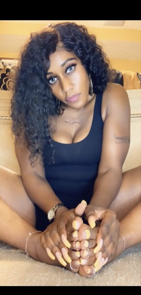 haitian babefeet ヌードモデル 写真