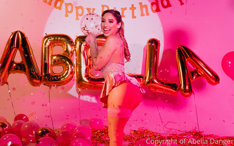 abelladanger エロティックなポルノスター アーカイブ