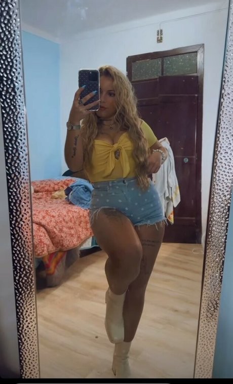 Adrii Rosado 完璧なスター 画像