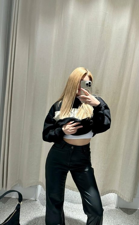 Kari i 無料モデル 写真