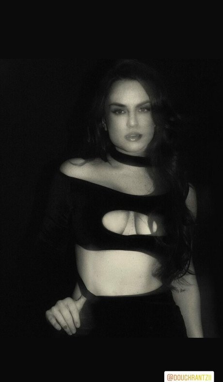 Jojo Levesque ポルノモデル ギャラリー
