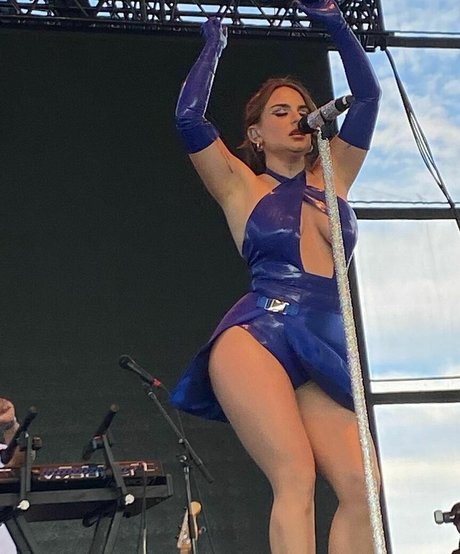 Jojo Levesque セクシーモデル 写真