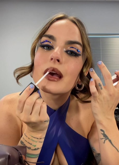 Jojo Levesque 素敵なスター 写真