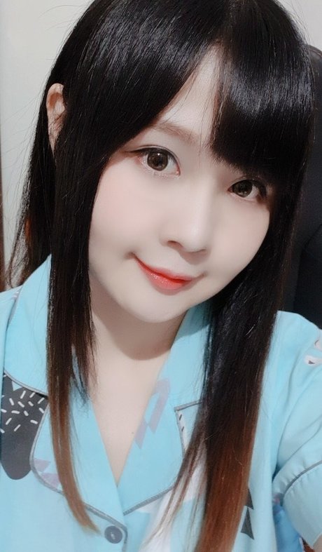 Clarissa Punipun セックスモデル 写真