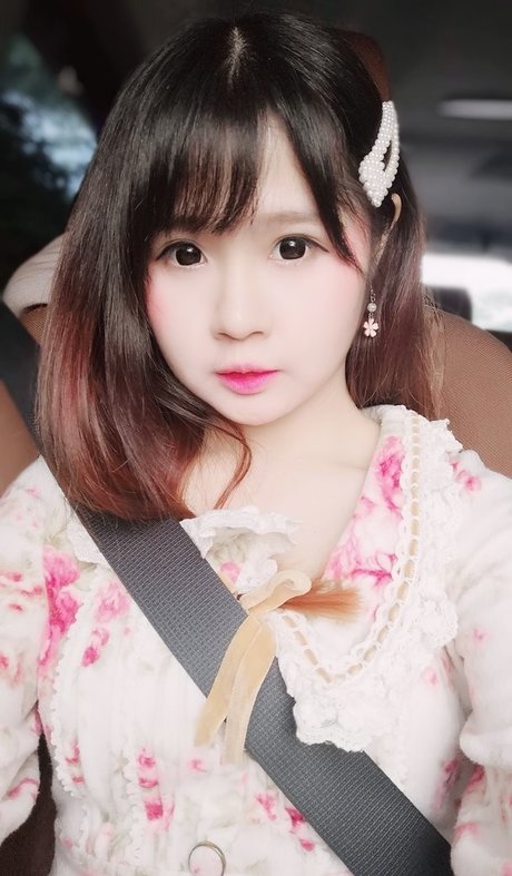 Clarissa Punipun 女優 写真