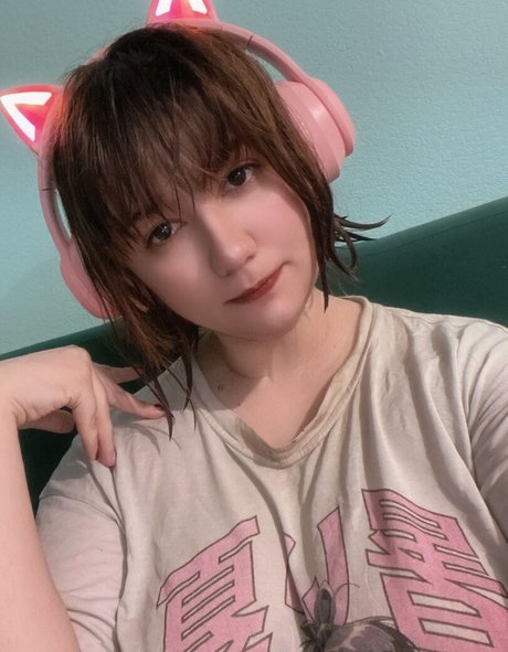 かわいいシーメールオンリーファンズ セクシーヌード 画像