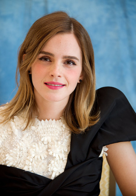 Emma Watson ヌードモデル 写真