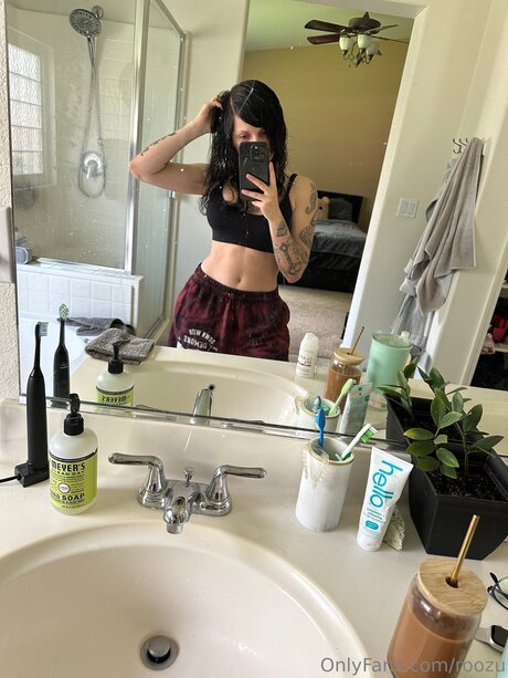 Roozu 独占女優 画像