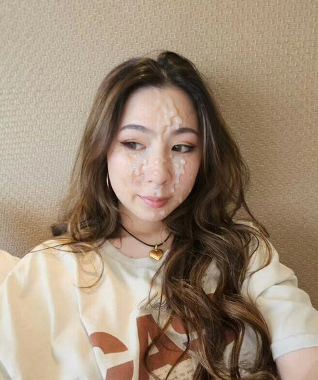 Fuslie ポルノモデル 写真