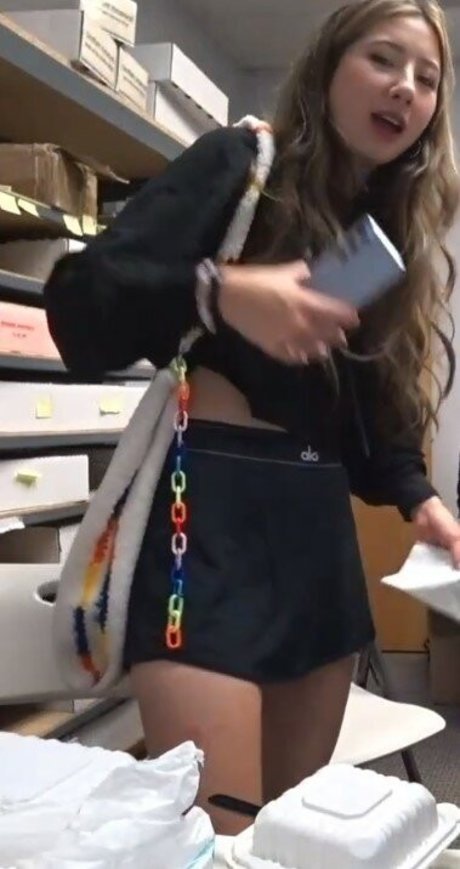 Fuslie セックスポルノスター 写真