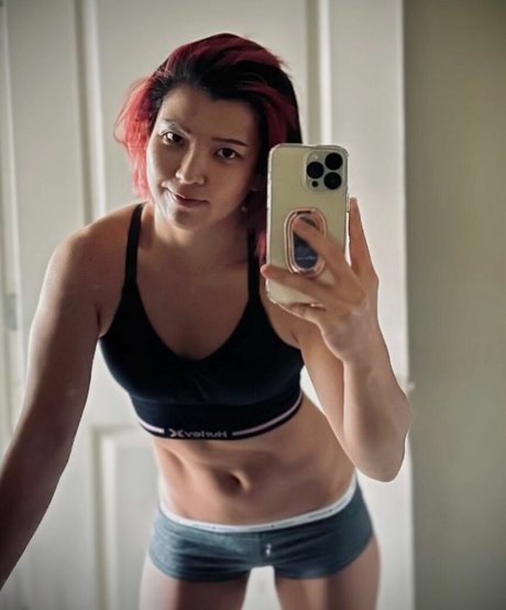 Hikaru Shida 最高のモデル 写真