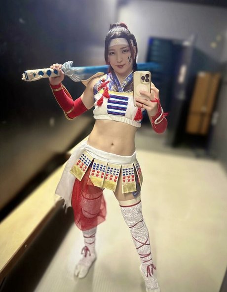 Hikaru Shida 完璧なスター 写真