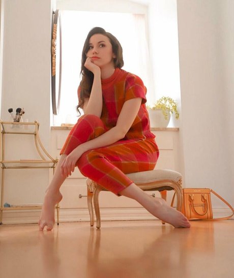 Grace Caroline Currey 美しいスター 写真