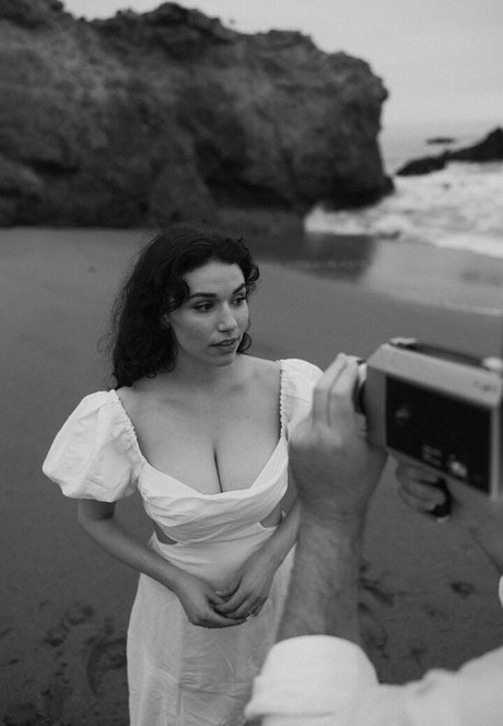 Grace Caroline Currey ポルノ女優 画像