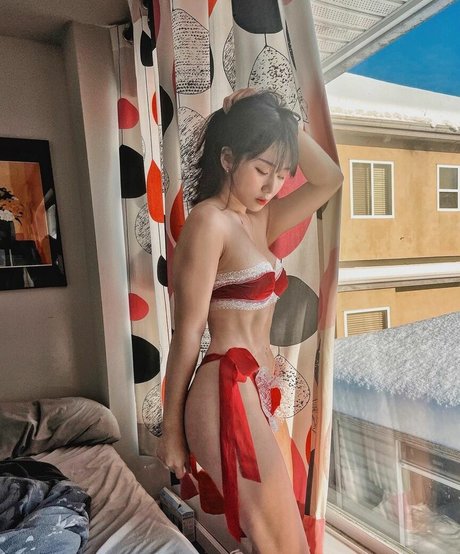 ggshacylin エロティックなモデル 写真