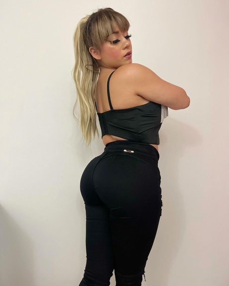 Giselle Montes エロティックなスター 画像