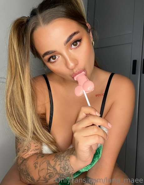 Lana maee セックスモデル 写真