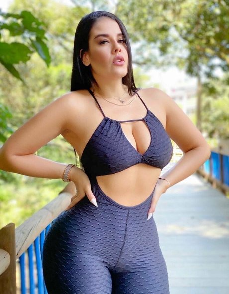 金髪の射精OnlyFans トップ 写真