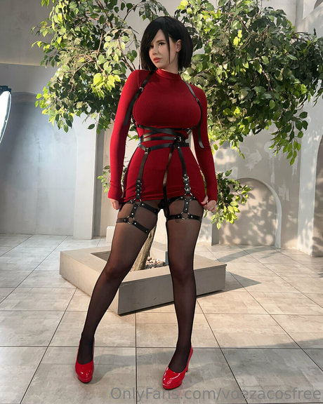 voezacosfree エロティックなスター 写真