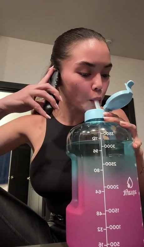 Paris Berelc ポルノスター 高品質 写真