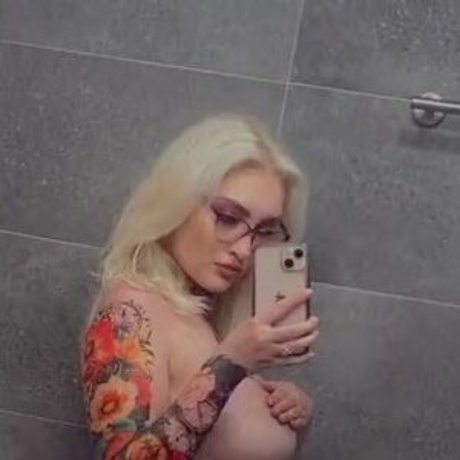 Ann Fith Carlson セックスモデル 写真