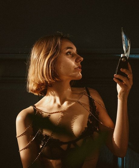 Julia Neyu HDスター 写真