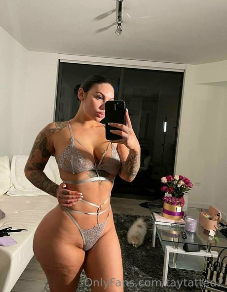 熟女の手コキOnlyFans ポルノ 写真