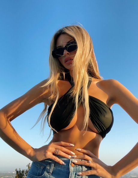 ashleyschultz エロティックなスター 写真