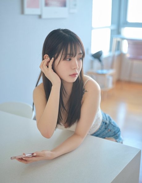 Wuyo99 女優 写真