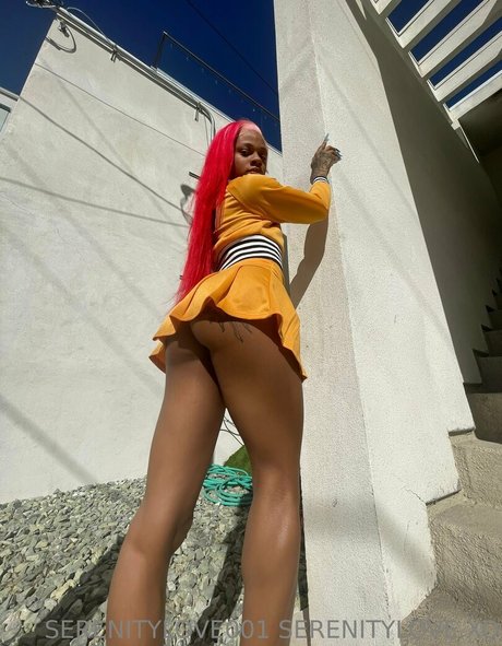 serenitylove001 かわいいポルノスター 写真