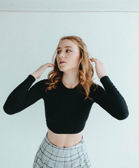 Audra Miller 高品質のスター アーカイブ