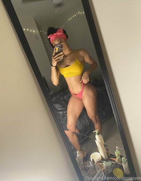Cocoboncoco 美しいモデル 写真