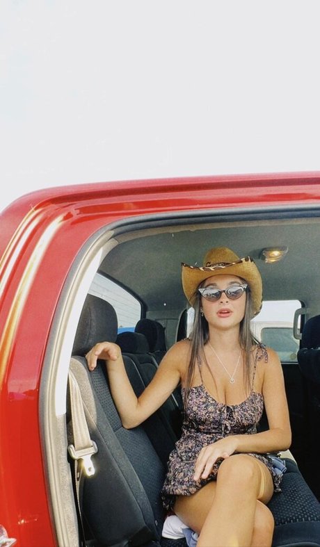 Grace Coffey 高品質モデル 写真