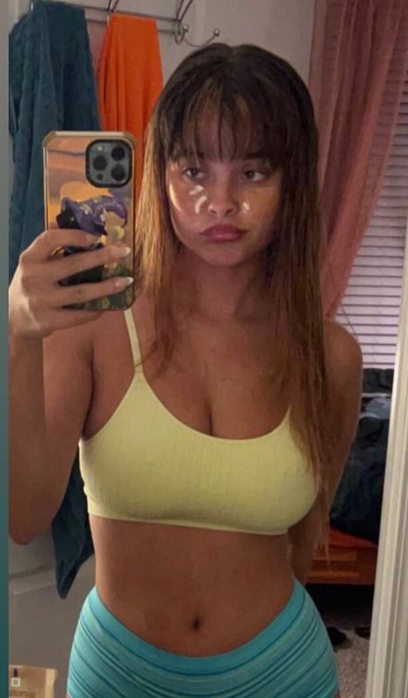 Grace Coffey ヌードスター 写真